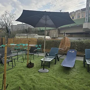  Apartment Lovely Shared 6br With Garden Near Danube & Millenium