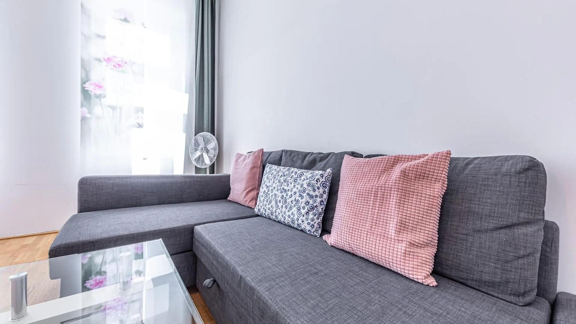 Ley City Apartments 1200 Vídeň Aparthotel